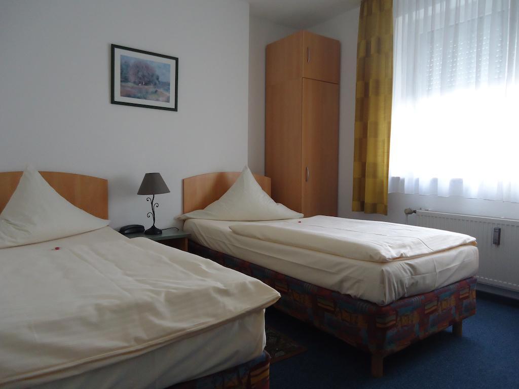 Hotel Central Oberursel  Habitación foto